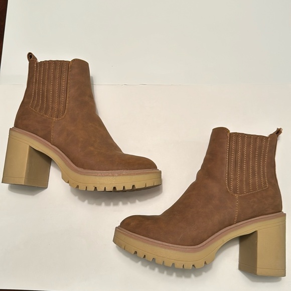 DV by Dolce Vita Shoes - DV Dolce Vita Jetta Boots